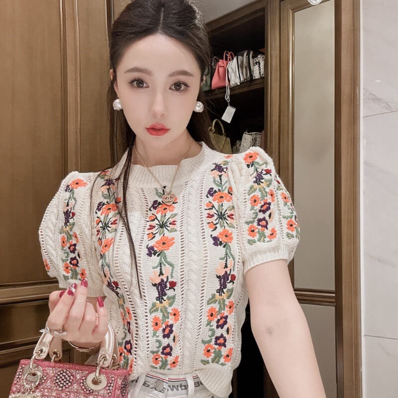 Moda Feminina Vintage Sexy Pescoço Redondo Manga Curta Camisetas Casuais Summer Flower Stripe Knit Hollow Out Bordados