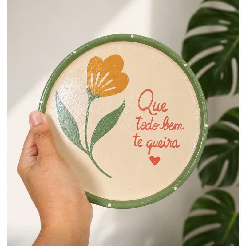 Prato de parede com suporte para pedurar | 20 cm | cerâmica artesanal | pintado à mão | que todo bem te queria