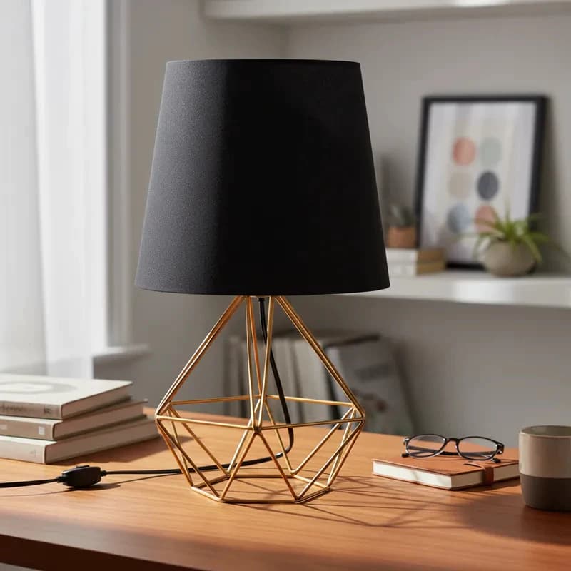 Abajur Luminária de Mesa Base Diamante Aramado C/ Cúpula Tecido BivoltVer produto