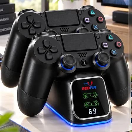 Kit 2 Controles Para Ps4 + Base Carregador Para 2 Controles Compatível Sem Fio - Tv Samsung Pc P4 Ps 4 Bluetooth Manete Gamer Tv Smart Celular Headset P2 Cor Preto Marca Redfin