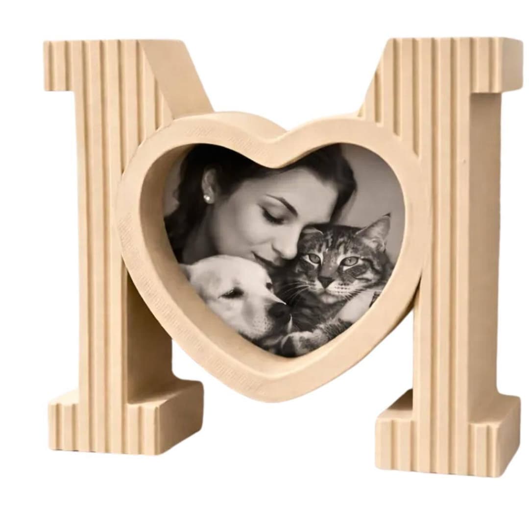 Porta-Retrato Letra M com Coração 3D Decoração Dia das Mães - Allien3d