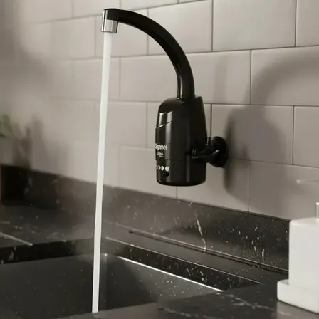 Torneira Elétrica Zagonel Luna De Parede 5500w Acabamento Polido Cor Preto